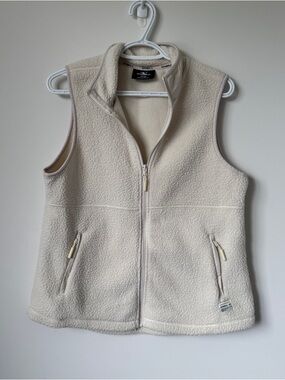 O’Neill Sherpa Fleece Vest | Cream Zip Up Cozy Vest | Neutral Outdoor Layer